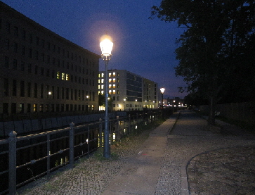 Berlin-Friedrichsgracht-Schinkelleuchte